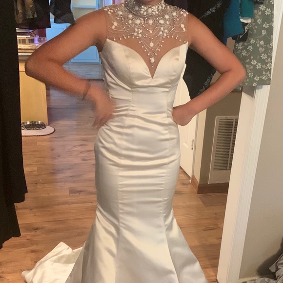 Evening Gown - Picture 3 of 5